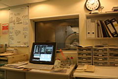 groote schuur mri 1_5 T Siemens like UAH IMG_1204.JPG
